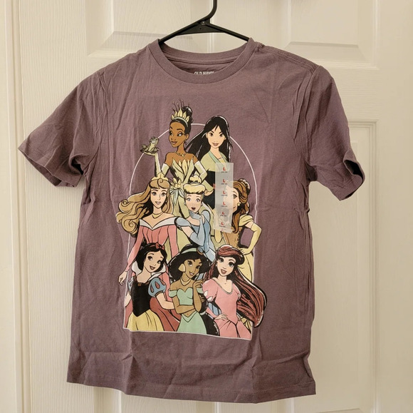 Old Navy Disney Princess Graphic T-Shirt NEW - Picture 1 of 4